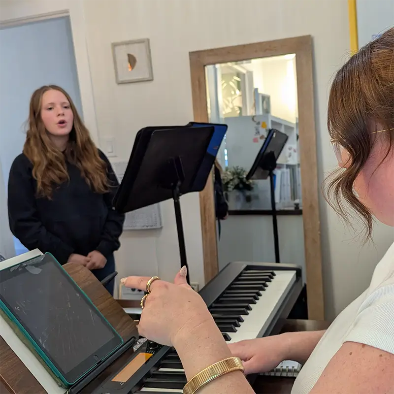 gallery-voice-lessons image